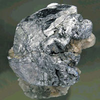 Molibdenita (MoS ) -  Principal mineral e fonte de  obtenção do metal e compostos