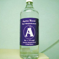 É um micronutriente importante para animais e plantas, sendo adicionado em fertilizantes, rações e suplementos alimentares